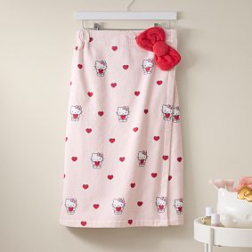 Hello Kitty&#174; Heart Bath Wrap