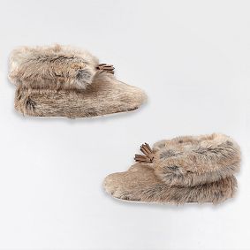 XL Wolf Ankle Tassel Faux-Fur Booties