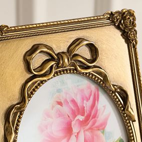 LoveShackFancy Gold Bow Rectangle Frame (5"x7")