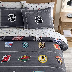 NHL&reg; Logo Quilt