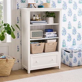 Beadboard Wide Bookcase with Drawer (32")