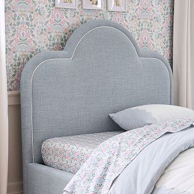 Chelsea Upholstered Classic Bed