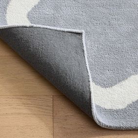 Wiggle Border Rug