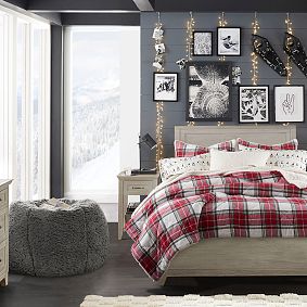 Hampton Storage Bed &amp; Nightstand Set