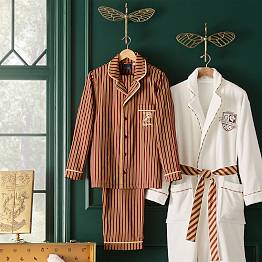 Harry Potter™ Gryffindor™ House Sateen Pajama Set