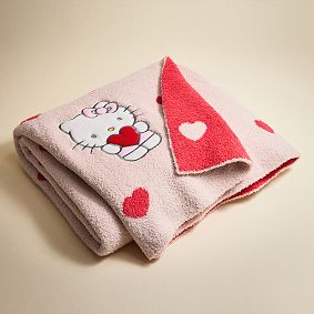 Hello Kitty&#174; Heart Throw Blanket