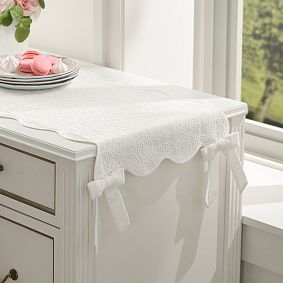 LoveShackFancy Scallop Table Runner - Thumbnail 4
