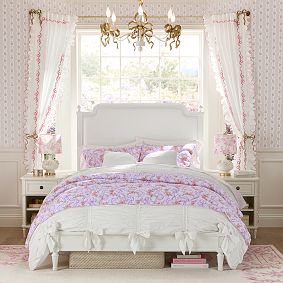 LoveShackFancy Floral Table Lamp (18&quot;)