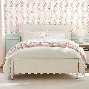 Camille Classic Bed