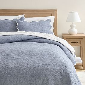 Sweet Scallop Coverlet