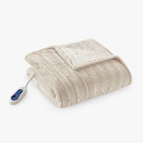 Beautyrest Heated Faux Fur Throw