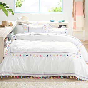 Emma Tassel Quilt