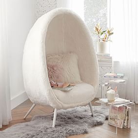 Polar Bear Cave Chair