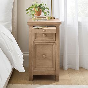Beadboard Breadboard Nightstand (21")