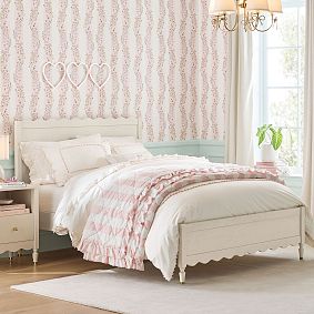 Camille Classic Bed