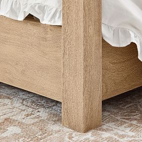Costa Canopy Bed