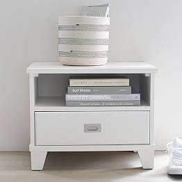Findley Nightstand (23")