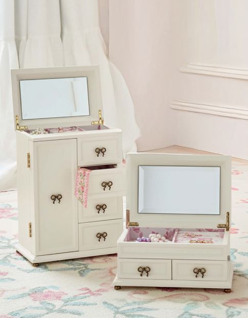 Jewelry Boxes &amp; Display