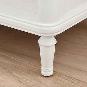 Colette Bookshelf (28")