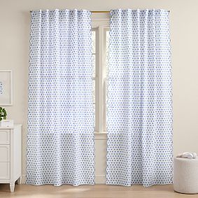 Roller Rabbit Hearts Light-Filtering Curtain