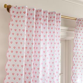 Roller Rabbit Hearts Light-Filtering Curtain