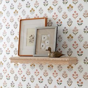 Marlowe Scallop Wood Beaded Shelf (24&quot;-36&quot;)