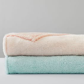 Cozy Ombre Throw