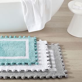 Pom-Pom Bath Mat