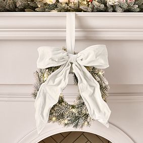 LoveShackFancy Light-Up Wreaths (15")