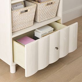 Fluted Bookcase (28")