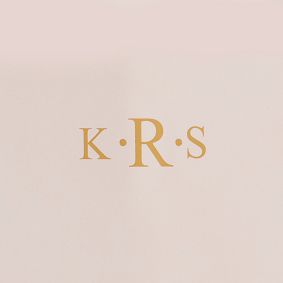 Luxe Hard-Sided Blush Checked Spinner