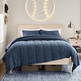Keaton Classic Bed