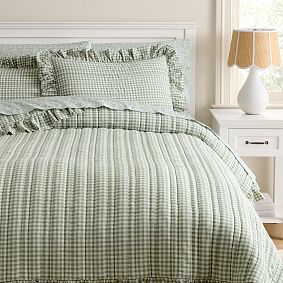 Chris Loves Julia Cabin Gingham Quilt