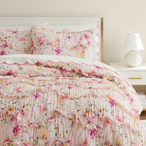 Create a Glam Space wth Emly & Mertt's Pottery Barn Teen Collecton