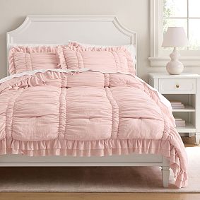 Chloe Ruffle Quilt