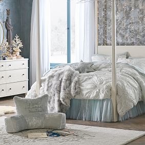 Harry Potter™ Lumos Maxima Glow-in-the-Dark Velvet Backrest Pillow Cover