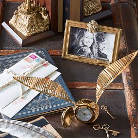 HARRY POTTER™ HOGWARTS™ Picture Frame