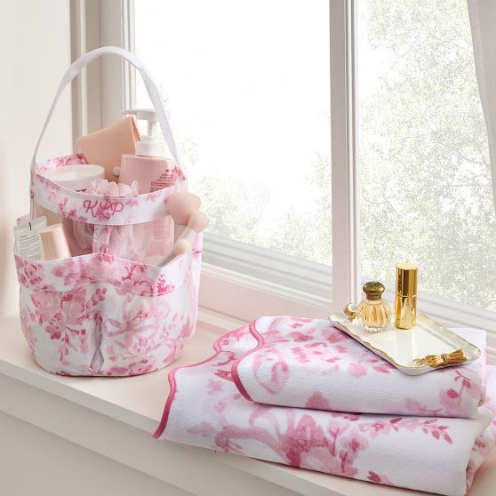 Loveshackfancy Accessories Set LoveShackFancy and State Bags Launch New Travel Collection main image 4