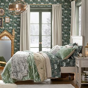 Harry Potter™ Nagini™ Clock