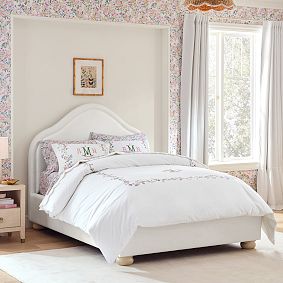 AERIN Upholstered Classic Bed