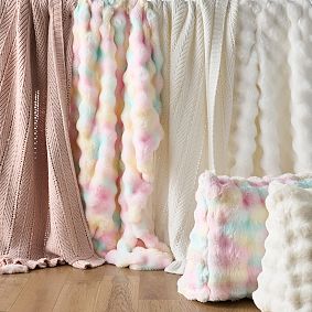 Herringbone Ruffle Throw