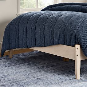 Keaton Classic Bed