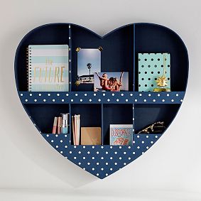 No Nails Fabric Heart Wall Organizer