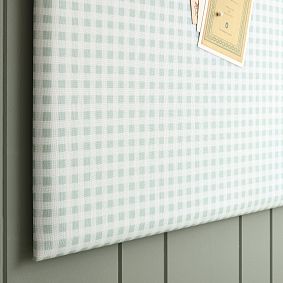 Chris Loves Julia No Nails Pinboard (36"x24")