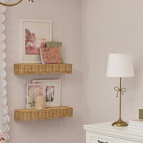 No Nails Scallop Rattan Ledge (24")