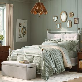 Chris Loves Julia Iron Bed