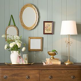 Forget-Me-Knot Bow Table Lamp (25")