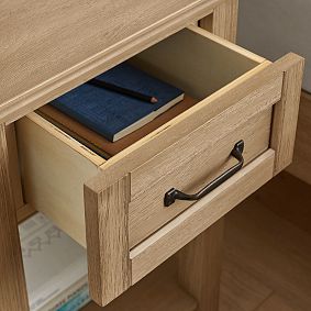 Hampton Nightstand (19")