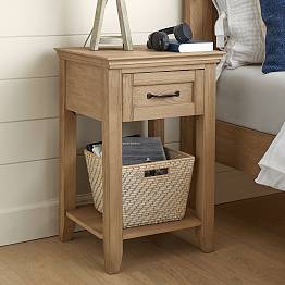 Hampton Nightstand (19")
