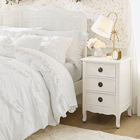 LoveShackFancy Eyelet Bow Task Lamp (20")